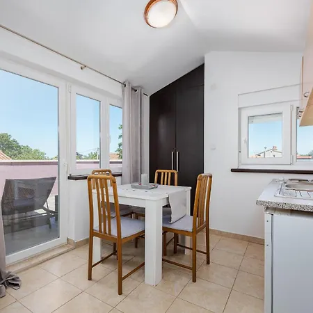 Dom wakacyjny Perci 13 *