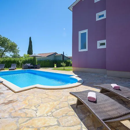 Perci 13 Dom wakacyjny *