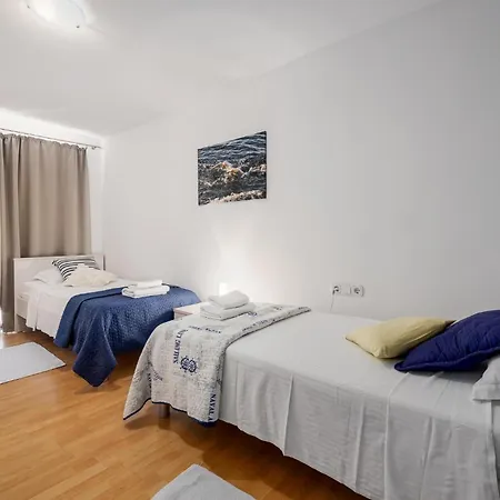 Сasa de vacaciones Holiday home Perci 13