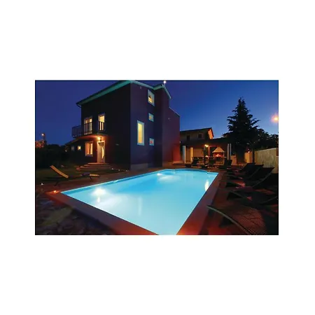 Nyaraló Luxurious In Perci *